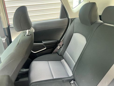 Used 2025 Kia Soul LX w/ LX Technology Package image 34