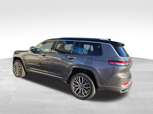 Used 2024 Jeep Grand Cherokee L Summit image 3