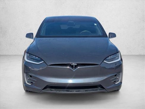 Used 2018 Tesla Model X P100D image 2