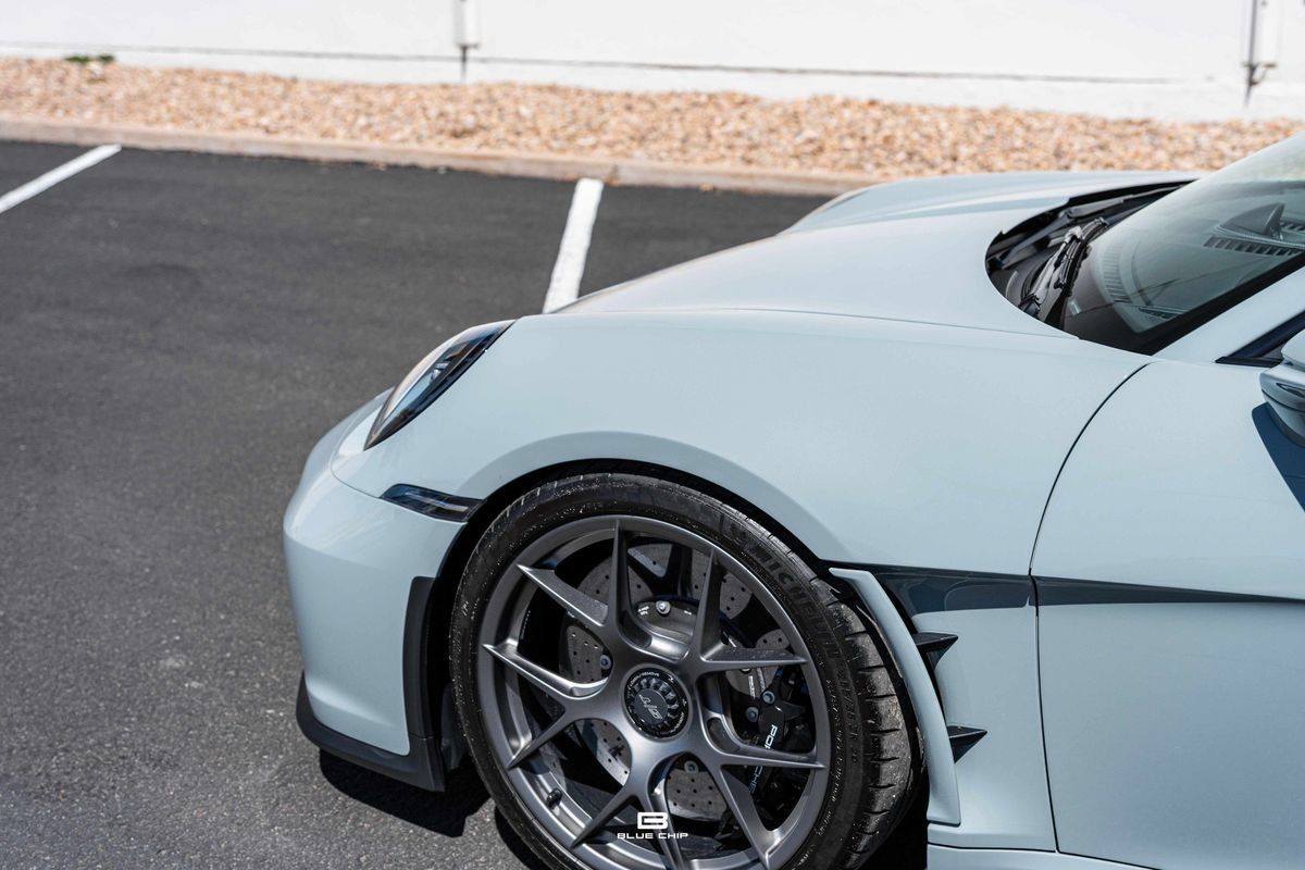 Used 2024 Porsche 911 GT3 RS RWD image 3