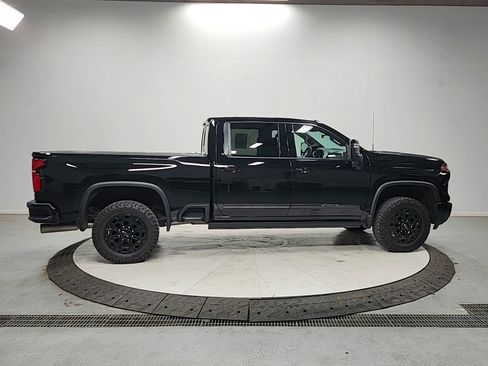 Used 2024 Chevrolet Silverado 2500 High Country w/ High Country Premium Package image 8
