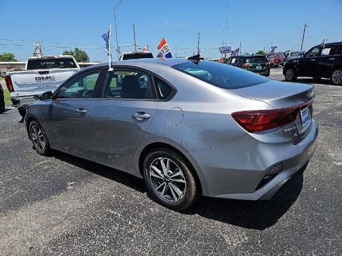 Used 2024 Kia Forte LXS FWD image 4