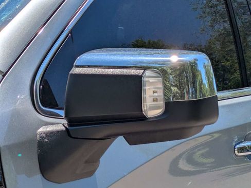 Used 2023 GMC Sierra 1500 Denali Ultimate AWD/4WD image 11