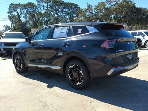 New 2026 Kia Sportage EX image 6