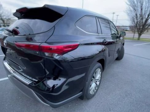 Used 2023 Toyota Highlander Platinum AWD/4WD image 8