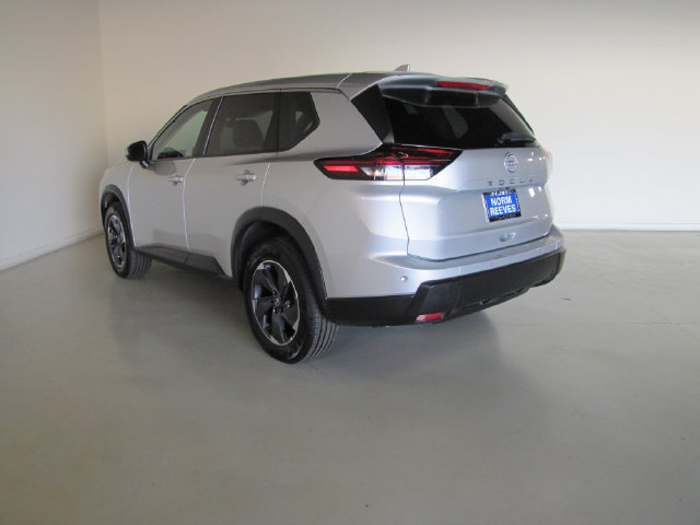 Used 2025 Nissan Rogue SV FWD image 45