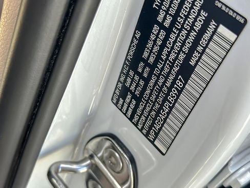 Used 2023 Porsche Macan S AWD/4WD image 28
