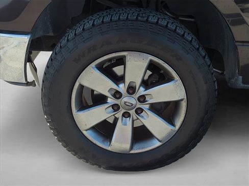 Used 2013 Ford F150 XLT w/ XLT Chrome Pkg image 6