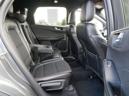 Used 2025 Ford Escape ST-Line AWD/4WD image 19