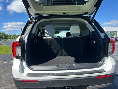 New 2026 Ford Explorer Active w/ Active Comfort Package RWD image 21