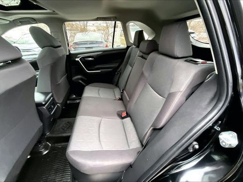 Certified 2024 Toyota RAV4 XLE w/ Convenience Package image 19