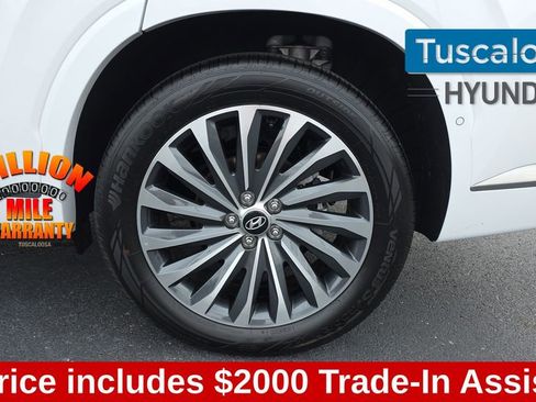 Used 2025 Hyundai Palisade Calligraphy image 12