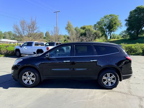 Used 2017 Chevrolet Traverse LT AWD/4WD image 1