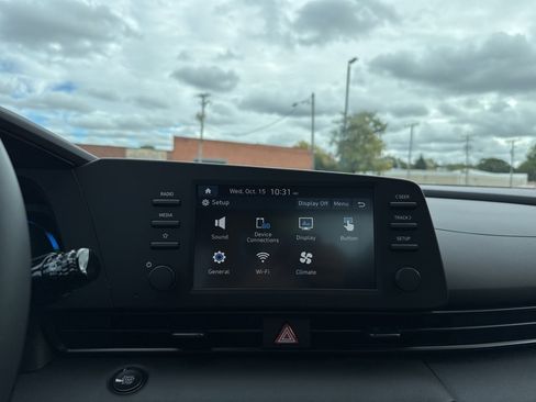 New 2025 Hyundai Elantra Sport image 21