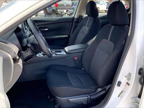 Used 2025 Nissan Sentra SV w/ All-Weather Package image 7