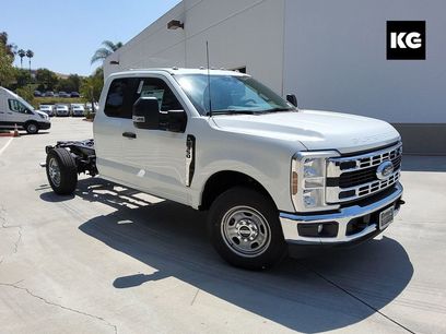 New 2025 Ford F350 XL w/ XL Chrome Package