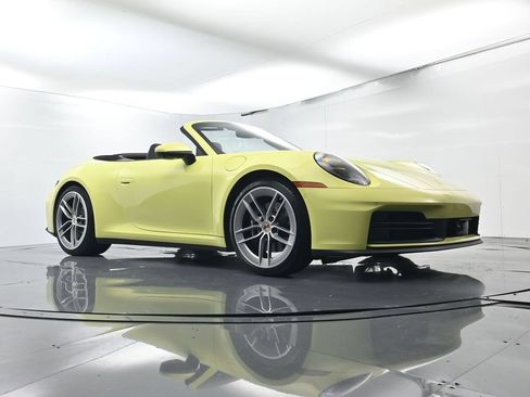 Certified 2025 Porsche 911 Carrera RWD image 60
