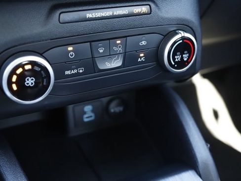 Used 2023 Ford Escape AWD image 24