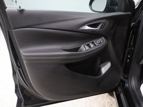 Used 2024 Buick Encore GX Sport Touring image 13