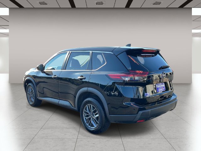 Used 2024 Nissan Rogue S AWD/4WD image 6