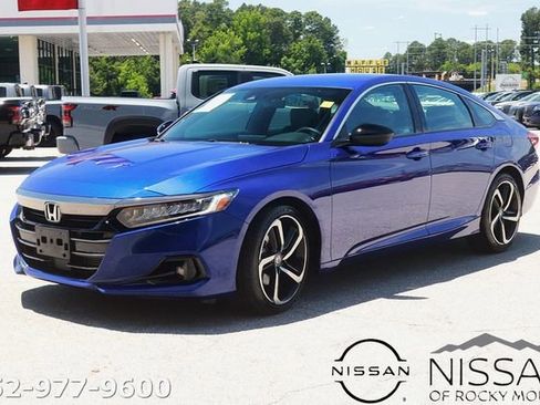 Used 2022 Honda Accord Sport image 3