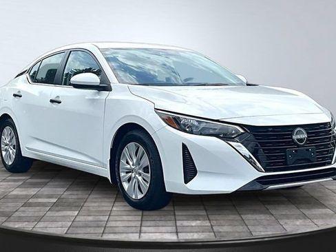 Used 2025 Nissan Sentra S FWD image 3