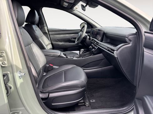 Used 2025 Hyundai Santa Cruz SEL AWD/4WD image 11