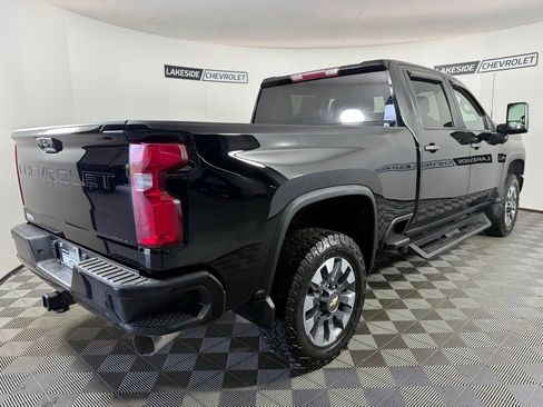 Used 2021 Chevrolet Silverado 2500 Custom w/ Custom Value Package AWD/4WD image 6