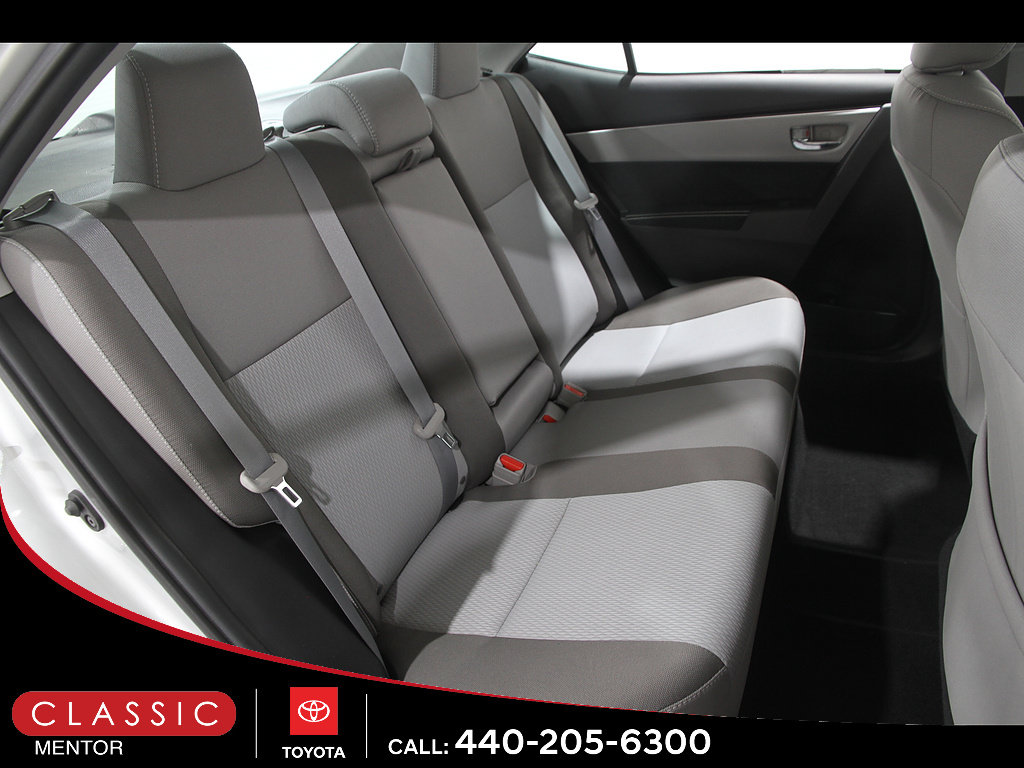 Used 2018 Toyota Corolla LE FWD image 16
