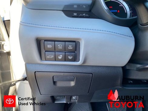 Used 2021 Toyota Highlander Platinum AWD/4WD image 43