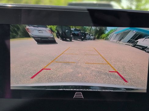 Used 2025 Buick Envista Sport Touring image 16