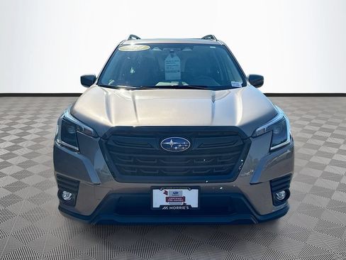 Used 2024 Subaru Forester Premium AWD/4WD image 2
