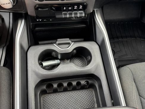 Used 2019 RAM 1500 Big Horn AWD/4WD image 16