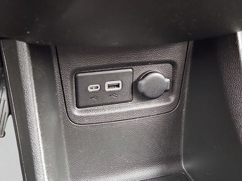 Certified 2019 Chevrolet Spark LT FWD image 17