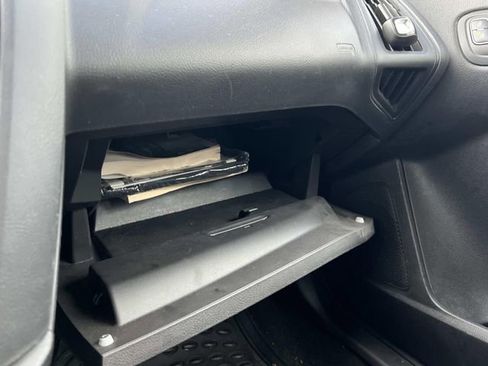 Used 2015 Ford Focus SE image 28