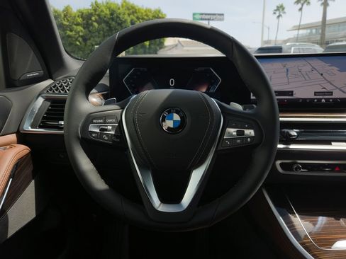 New 2026 BMW X5 sDrive40i w/ Premium Package RWD image 14