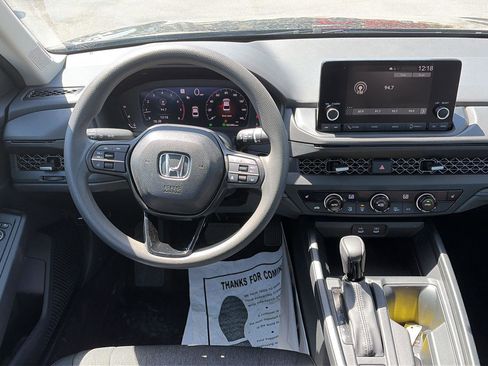 Used 2023 Honda Accord EX image 9