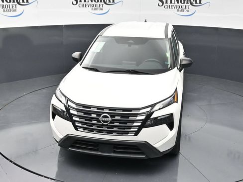 Used 2024 Nissan Rogue S FWD image 22