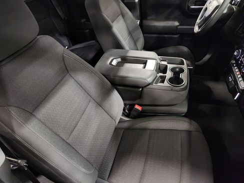 Used 2022 Chevrolet Silverado 1500 Custom image 32