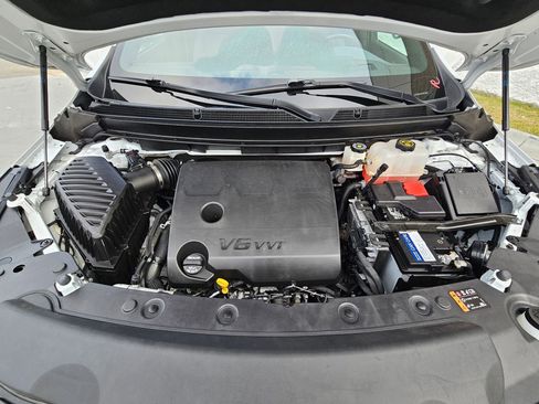 Used 2024 Buick Enclave Premium image 31