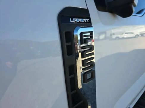 Used 2023 Ford F250 Lariat w/ Chrome Package AWD/4WD image 10