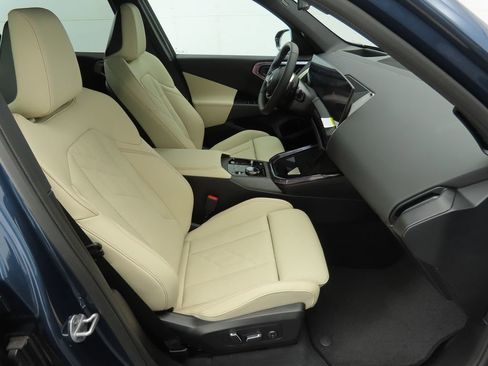 Certified 2025 BMW X3 xDrive30i w/ Premium Package image 21