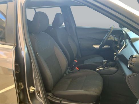 Used 2020 Nissan Kicks SV FWD image 9