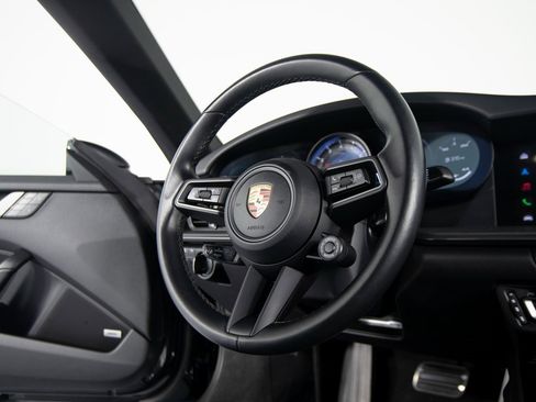 Certified 2024 Porsche 911 Carrera 4 image 32