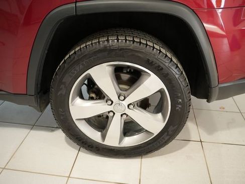 Used 2014 Jeep Grand Cherokee Limited image 10
