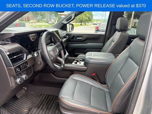 Certified 2025 GMC Yukon XL AT4 AWD/4WD image 10