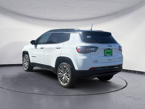 Used 2023 Jeep Compass Limited w/ Elite Group AWD/4WD image 4