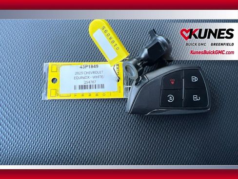 Used 2025 Chevrolet Equinox LT AWD/4WD image 18