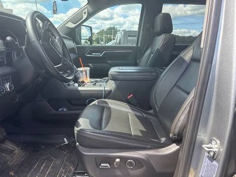 Used 2024 GMC Sierra 2500 Denali w/ Denali Reserve Package AWD/4WD image 9