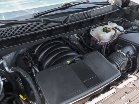 Used 2024 Chevrolet Silverado 1500 LT RWD image 14